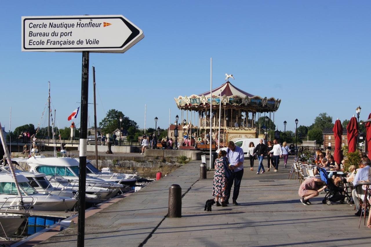 Le Perchoir De St-Antoine - Centre Historique D'Honfleur Avec Vue Sur Le Port, Netflix, Jeux, Vinyles Apartment Ngoại thất bức ảnh